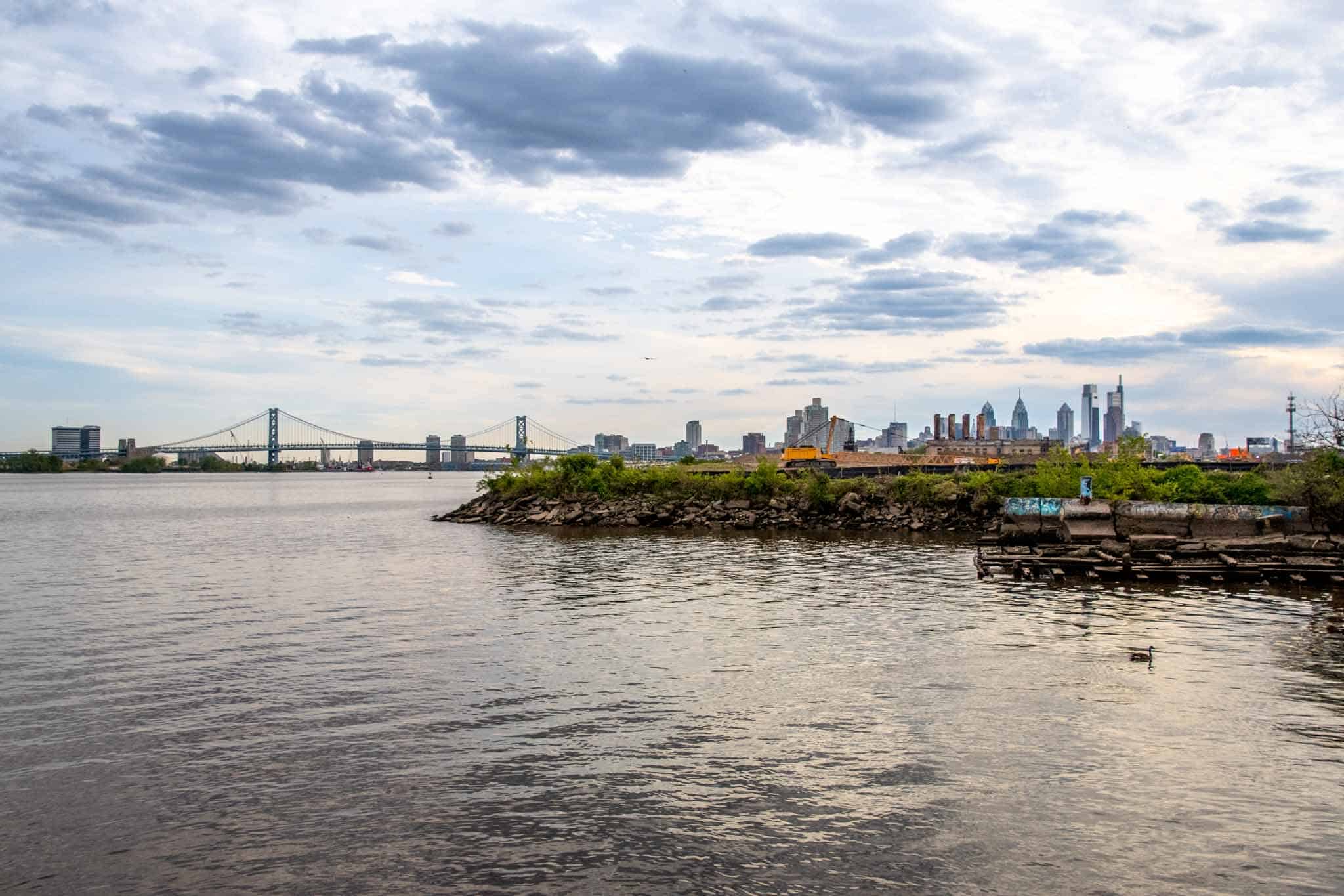 View of the Philadelphia skyline and the Delaware River