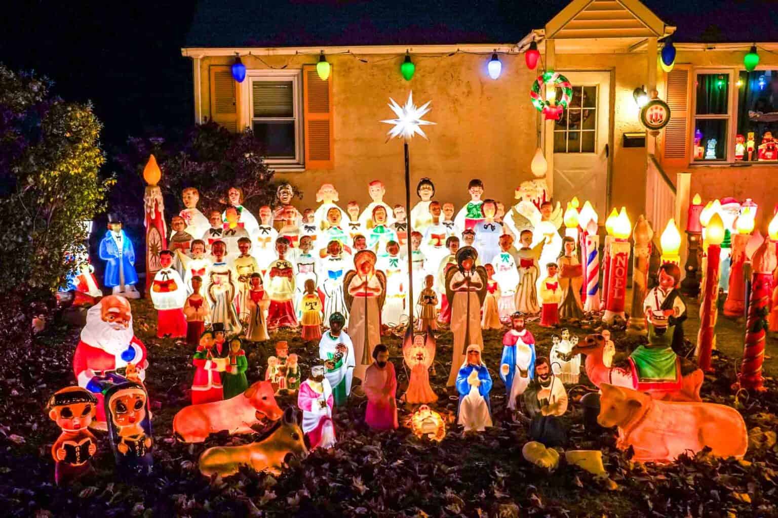 Bucks County Christmas Lights Displays to See (2025) - Guide to Philly