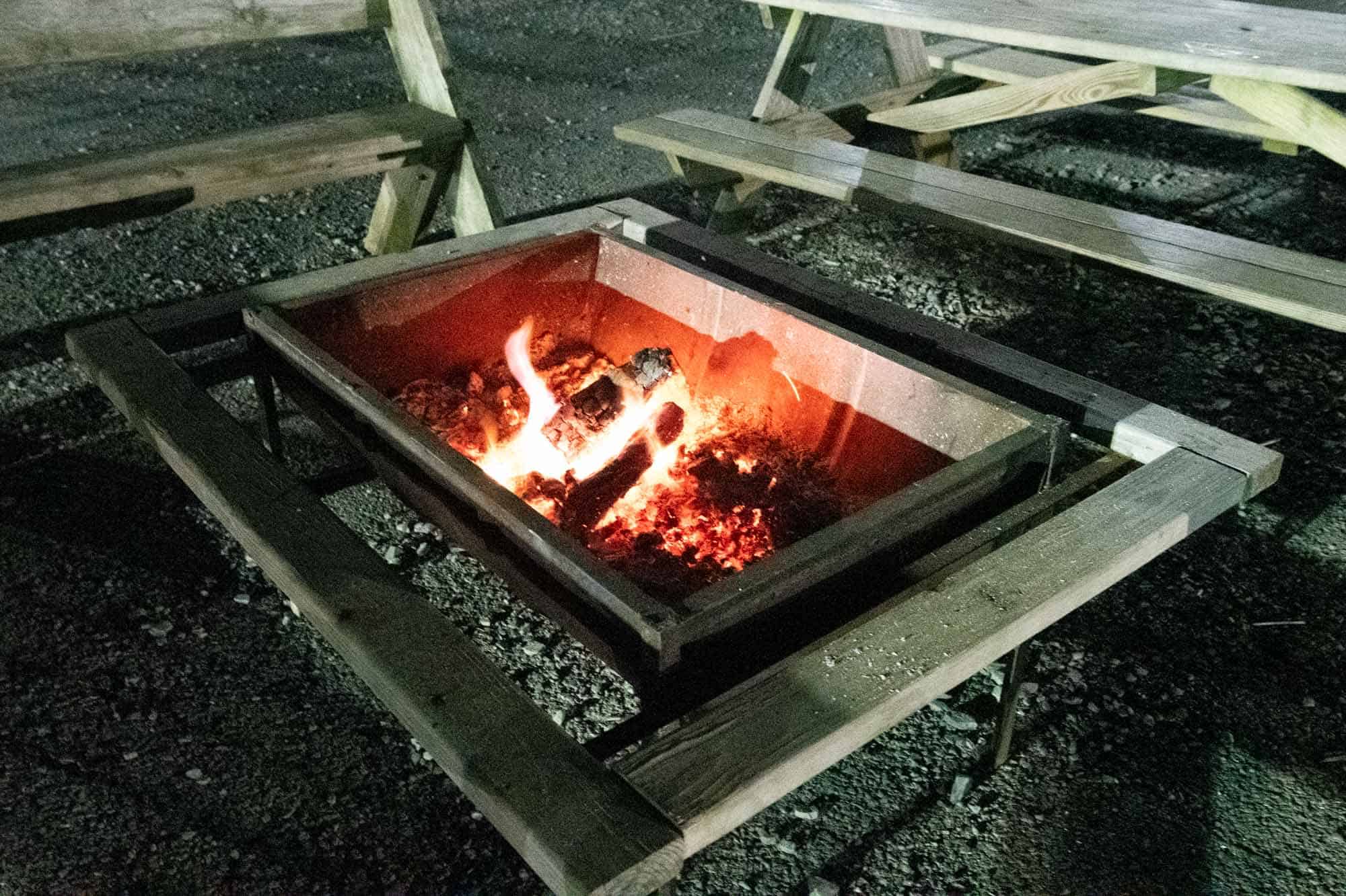 Outdoor firepit